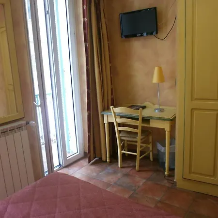 Little Palace ツーロン