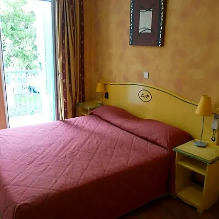 Little Palace 2*